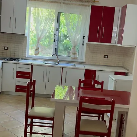 Vila Albert Vlorë